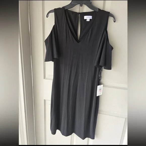 $99 Calvin Klein Black Dress 10 Women Shift Cold Shoulder Flutter Sleeve New - Picture 6 of 14